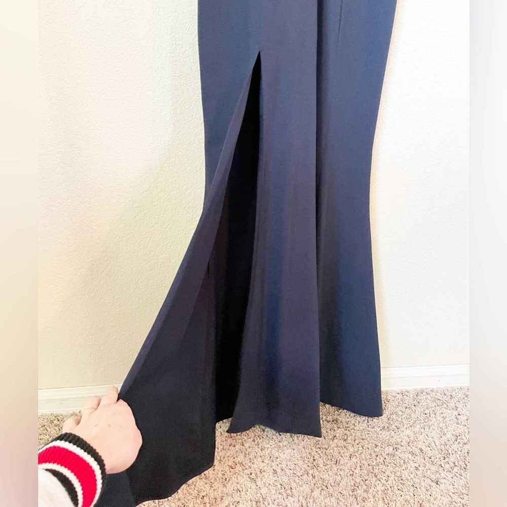 Dress The Population V Neck Floor Length Sleeveless Gown With Slit - Picture 6 of 7